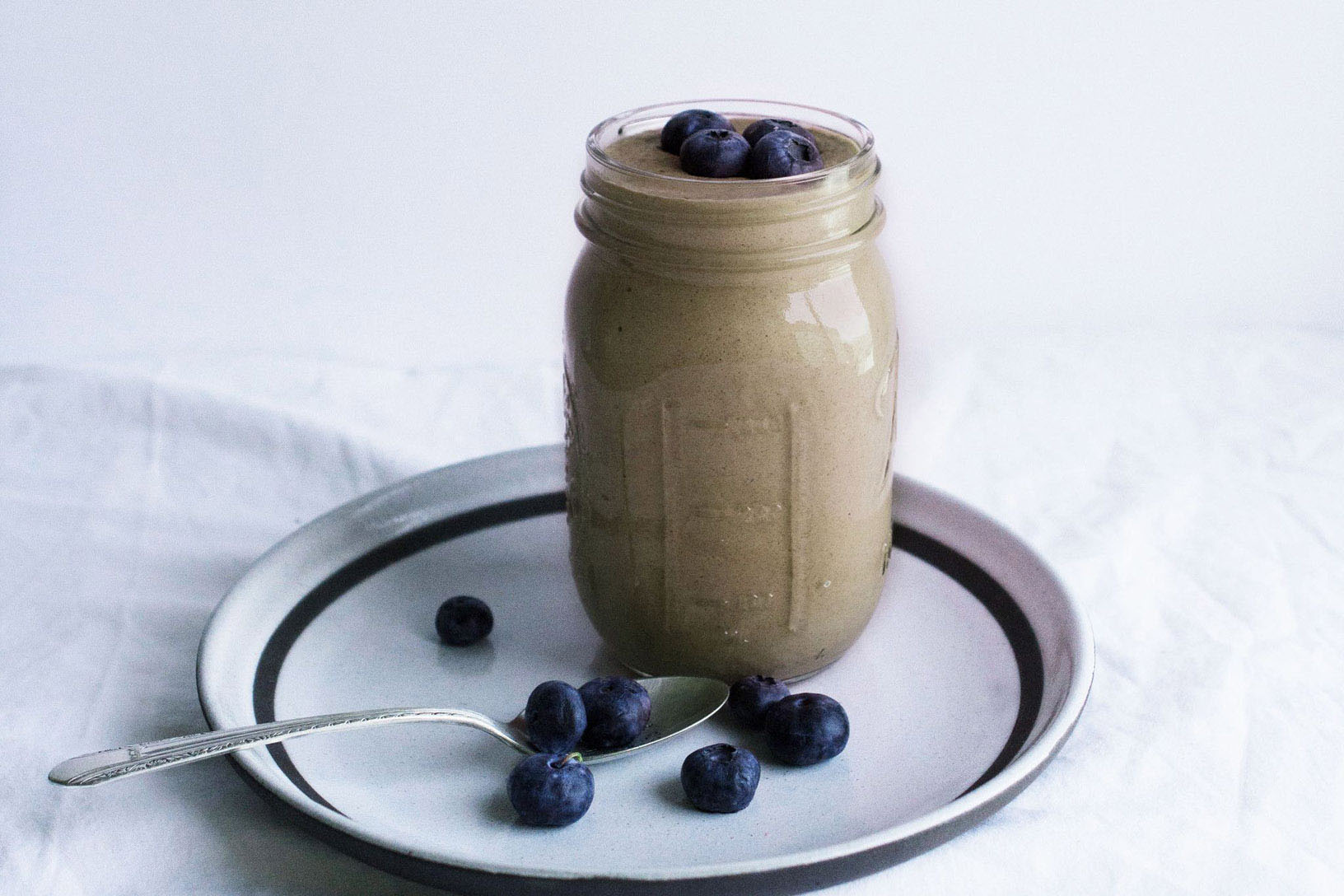 Blueberry Avocado Breeze - Recipe - nutribullet