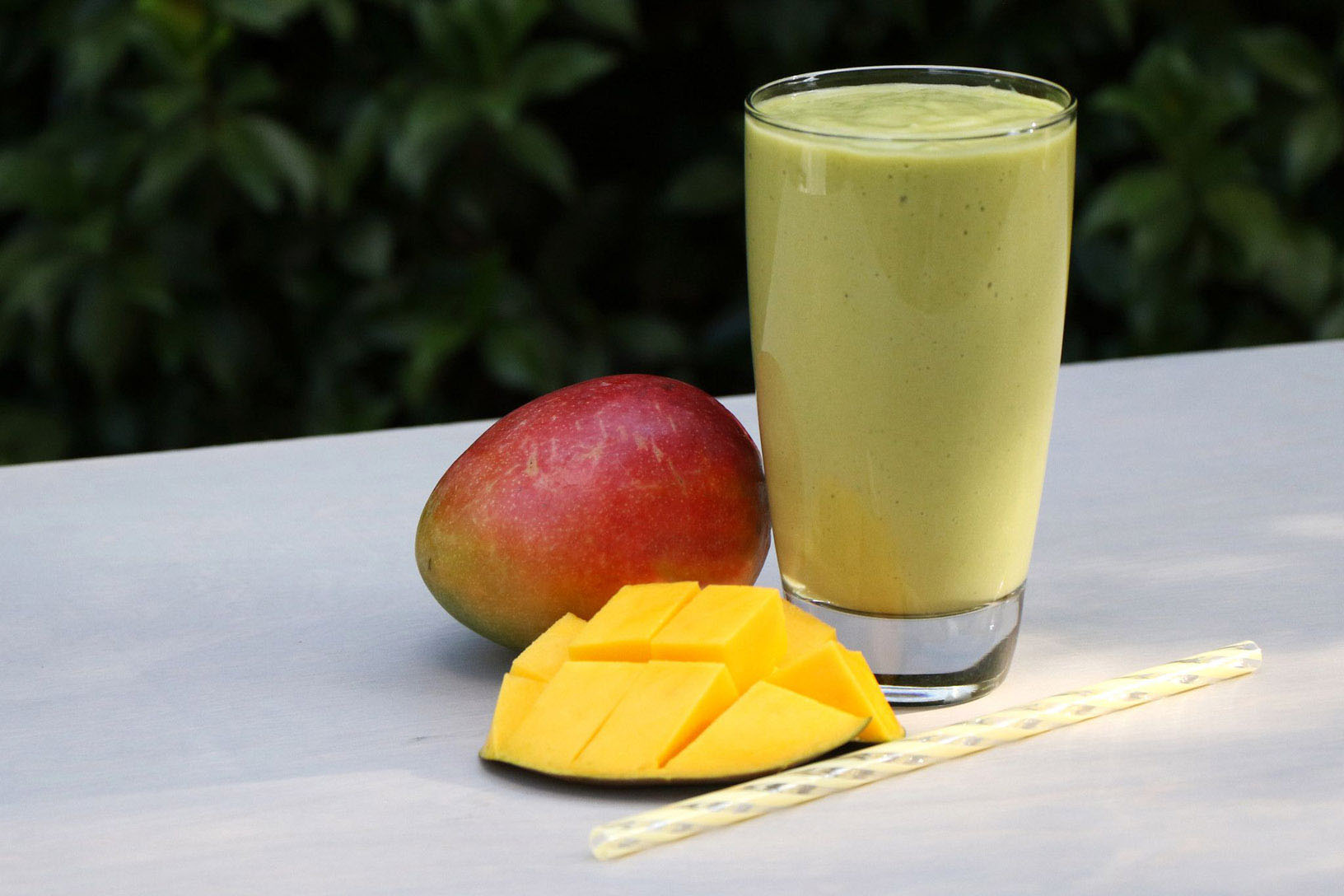 Creamy Mango Avocado Smoothie - Recipe - nutribullet