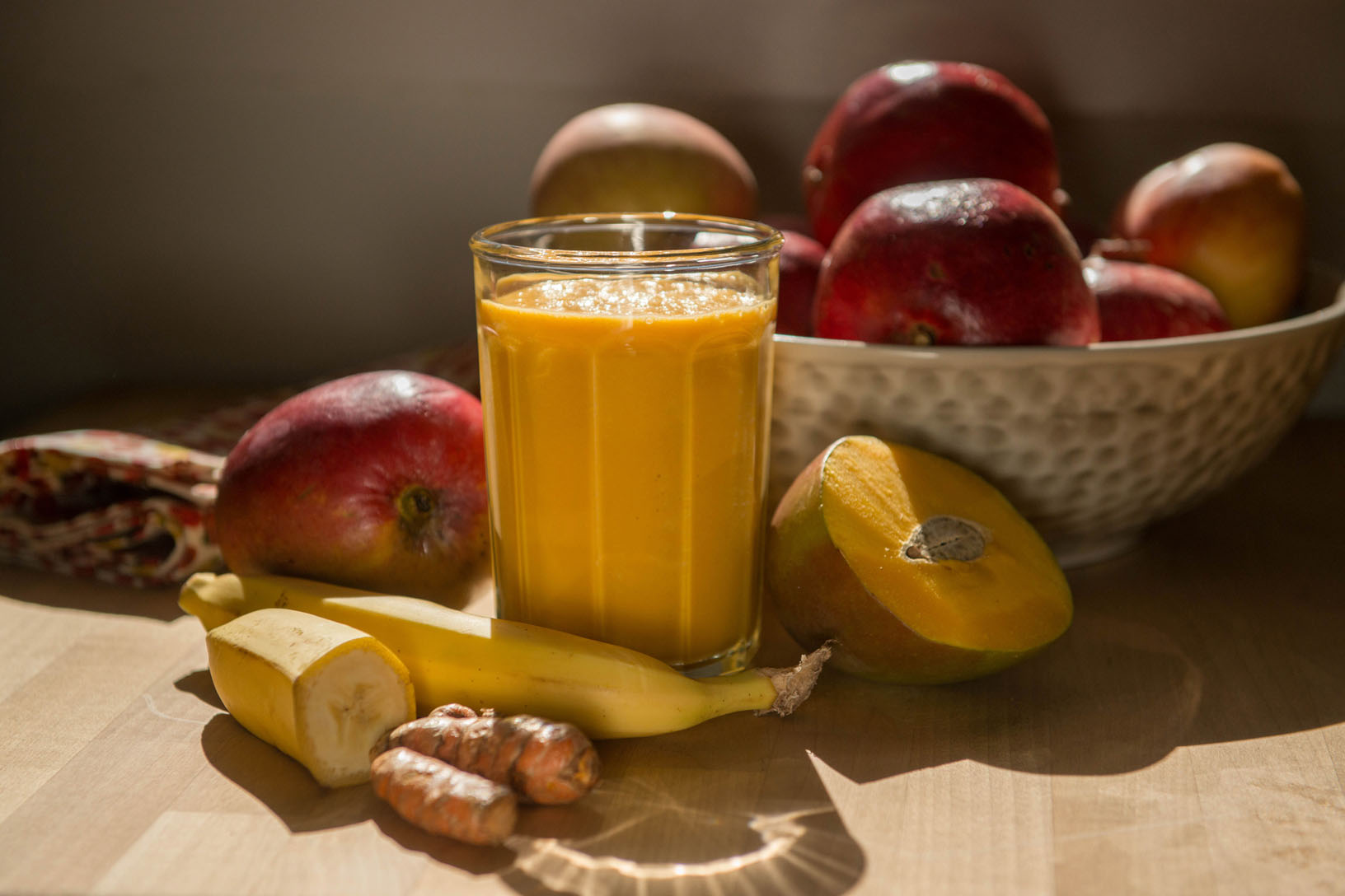 Banana Mango Turmeric Smoothie
