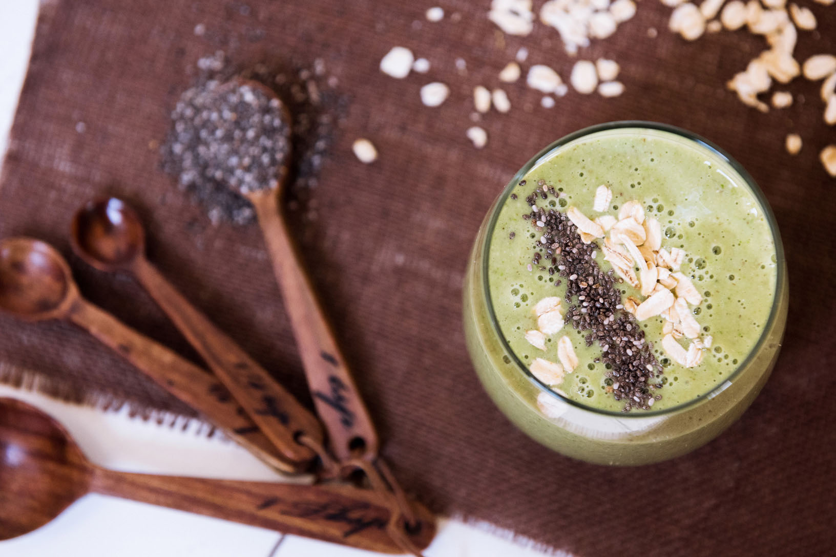 Banana, Oatmeal, and Chia Smoothie - Recipe - nutribullet