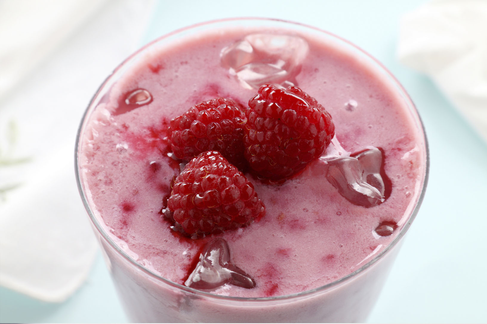Raspberry Almond Smoothie - Recipe - nutribullet