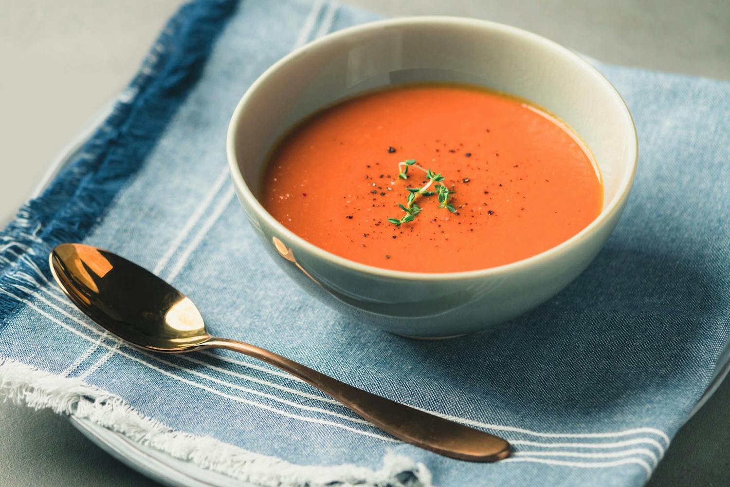 Roasted Red Pepper and Cauliflower Soup