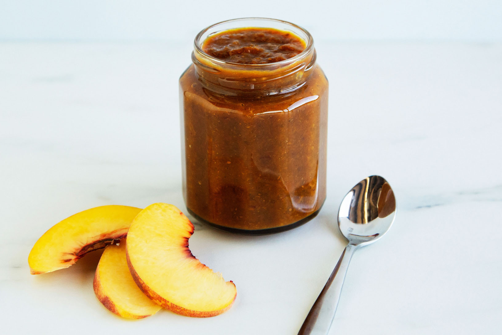 Peaches and Cinnamon Chia Jam - Recipe - nutribullet